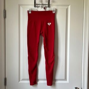 Red Women’s Best athletic leggings size small